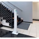 Adagoló állomás kézfertőtlenítőhöz, pedálos Durable, fehér