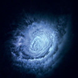 Falinaptár képes lemeznaptár 300x300mm, NASA Realsystem 2027.