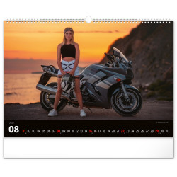 Falinaptár képes  480×330mm Girls & Bikes  Realsystem 2027.