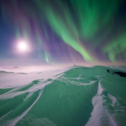 Falinaptár képes lemeznaptár 300x300mm, Aurora Borealis Realsystem 2027.