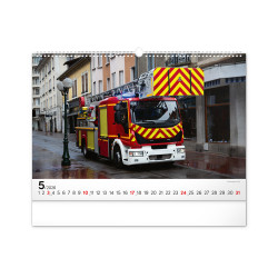 Falinaptár képes  480×330mm Fire Trucks Realsystem 2026.