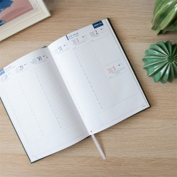 Határidőnapló agenda Standard B/5, heti fehér lapokkal zöld Bluering® 2027.